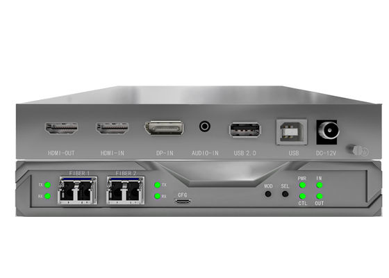 Nœud de matrice KVM fibre avec cartes d'E/S SFP intégrées et prise en charge 4K 4:4:4 pour le contrôle de mur vidéo